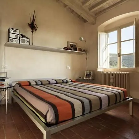 Casa Rossa * Calci
