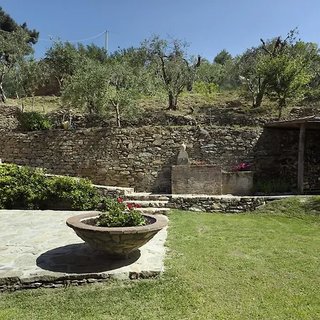 Casa Rossa * Calci